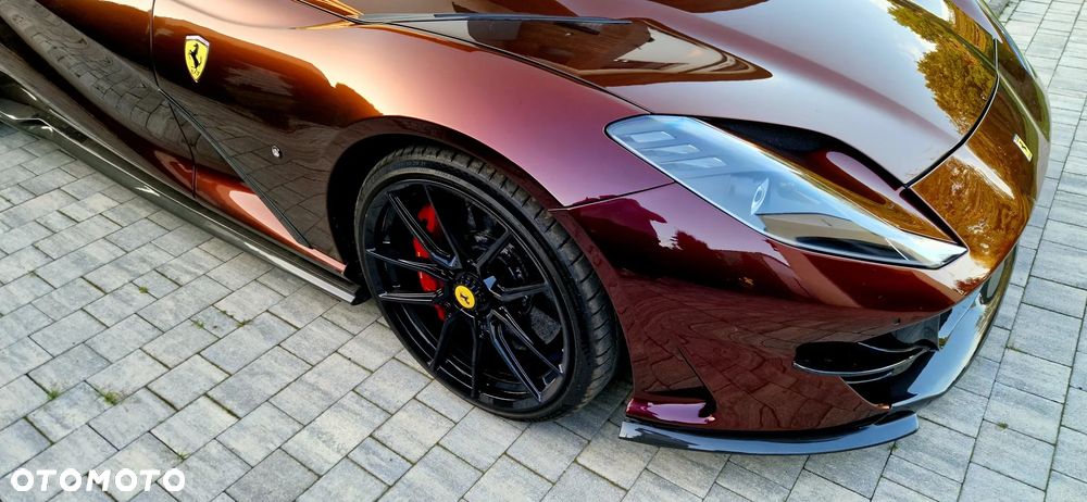 Ferrari 812 Superfast - 35
