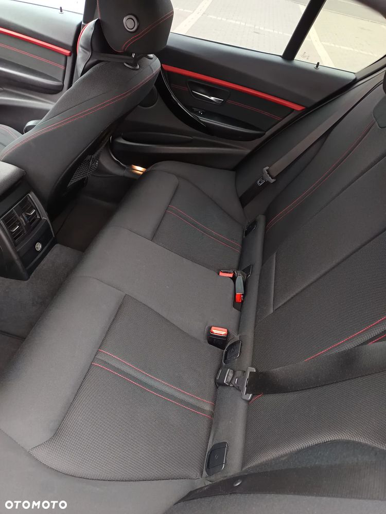 BMW Seria 3 316d Edition M Sport Shadow - 17