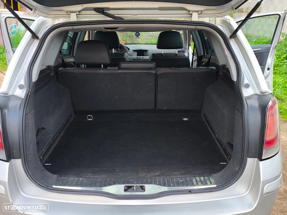 Opel Astra Caravan 1.9 CDTi Cosmo - 9