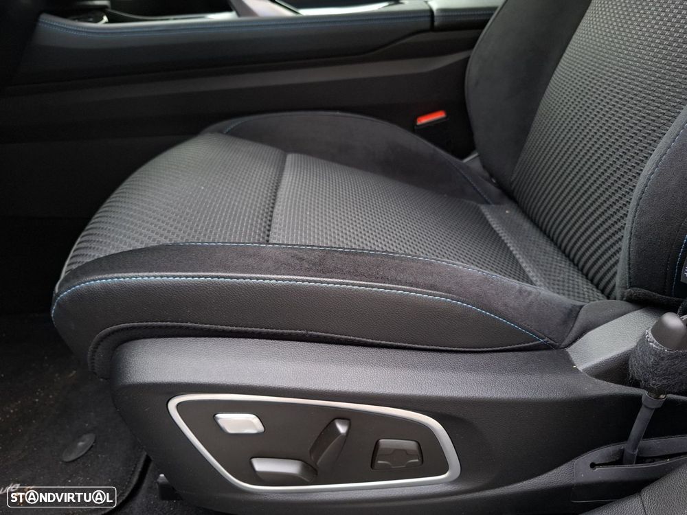 Renault Austral 1.2 E-Tech Iconic Espirit - 15