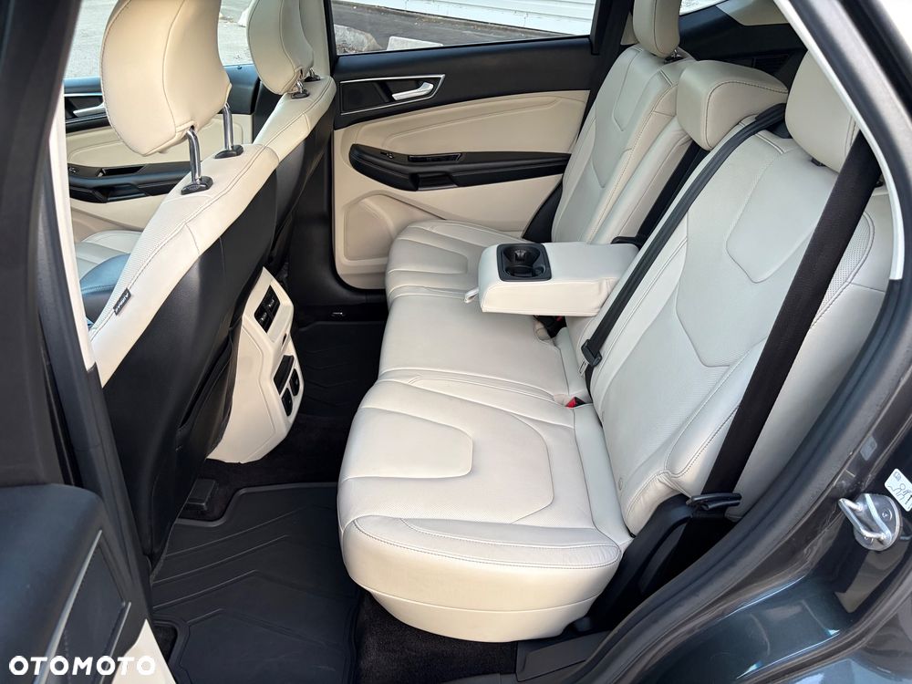 Ford Edge - 21