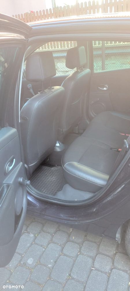 Renault Clio 1.5 dCi ESP Ripcurl - 4