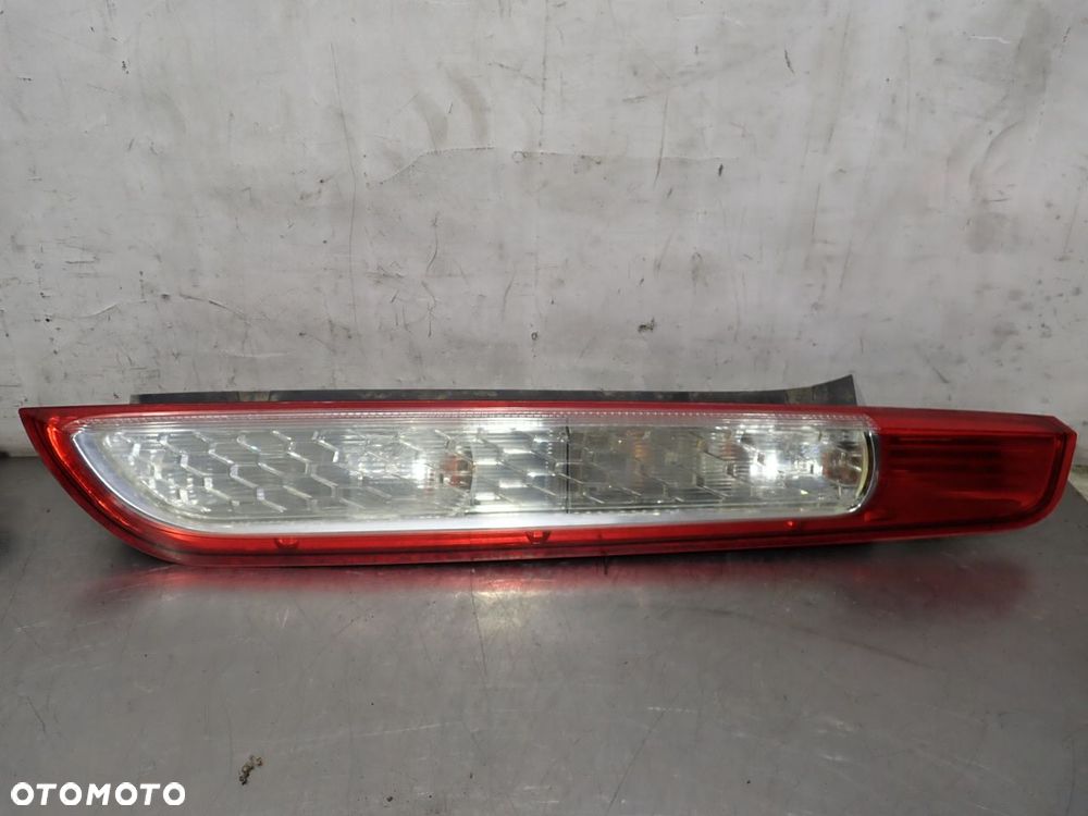 LAMPA PRAWA TYLNA FORD FOCUS MK2 LIFT 1.6 8M51-13404-AB - 1