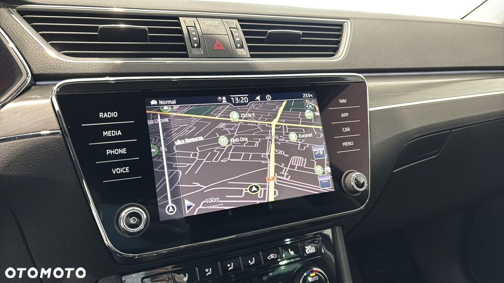 Skoda Superb 2.0 TDI SCR 4x4 Scout DSG - 26