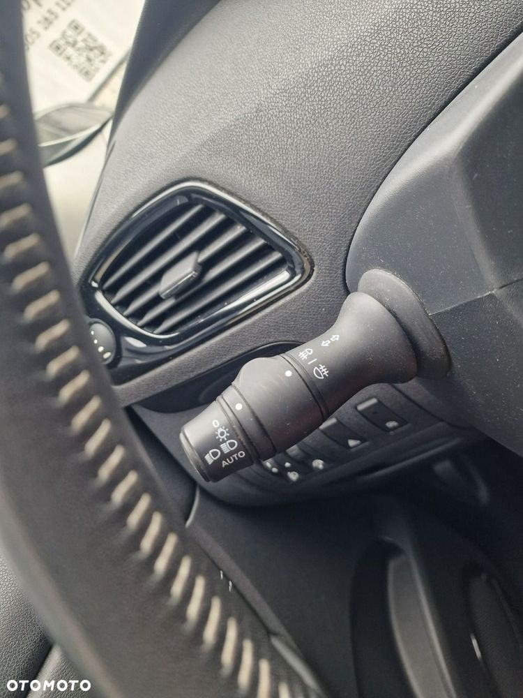 Renault Grand Scenic - 32