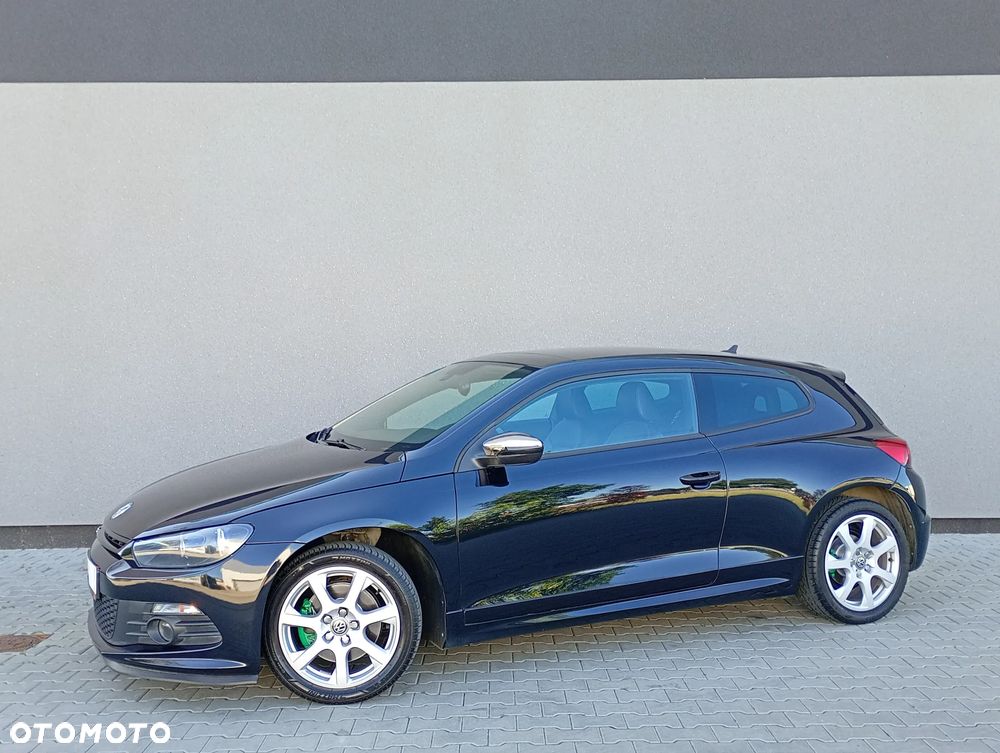 Volkswagen Scirocco 2.0 TDI DSG - 10