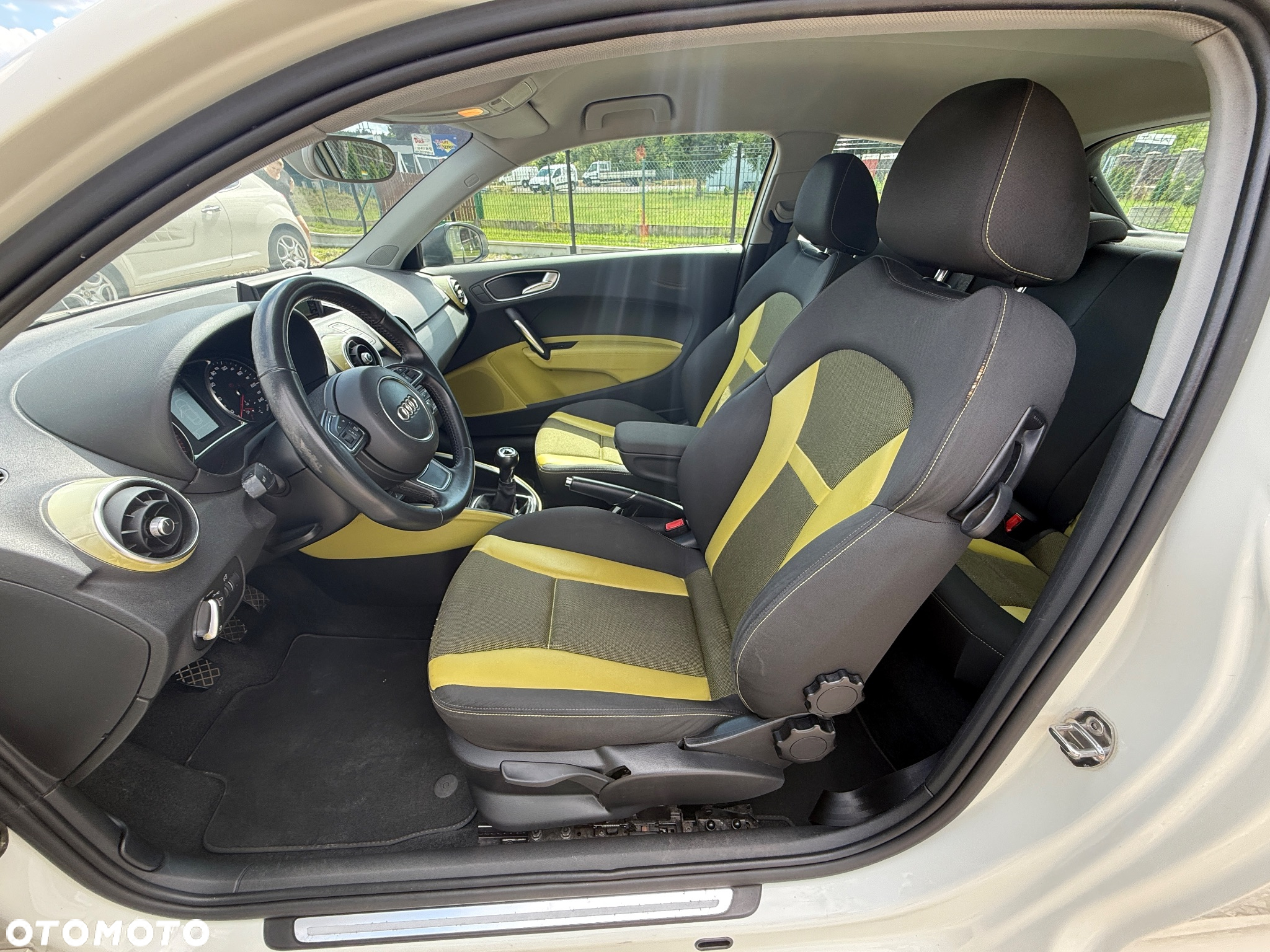 Audi A1 1.2 TFSI Ambition - 17