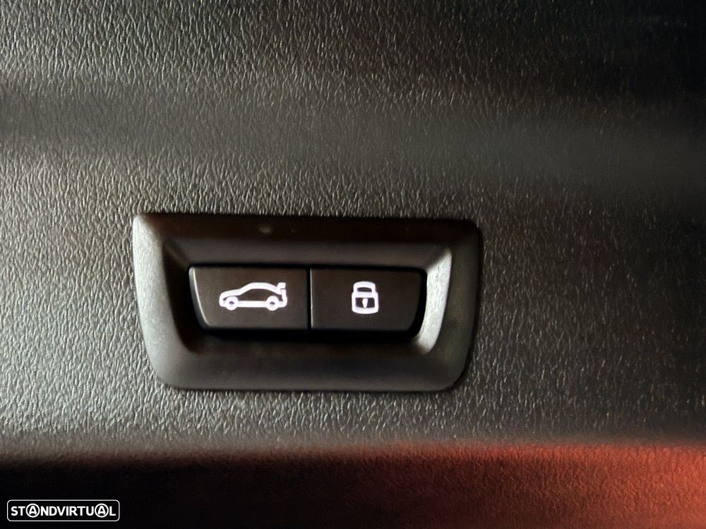 BMW iX1 xDrive30 Pack Desportivo M - 26