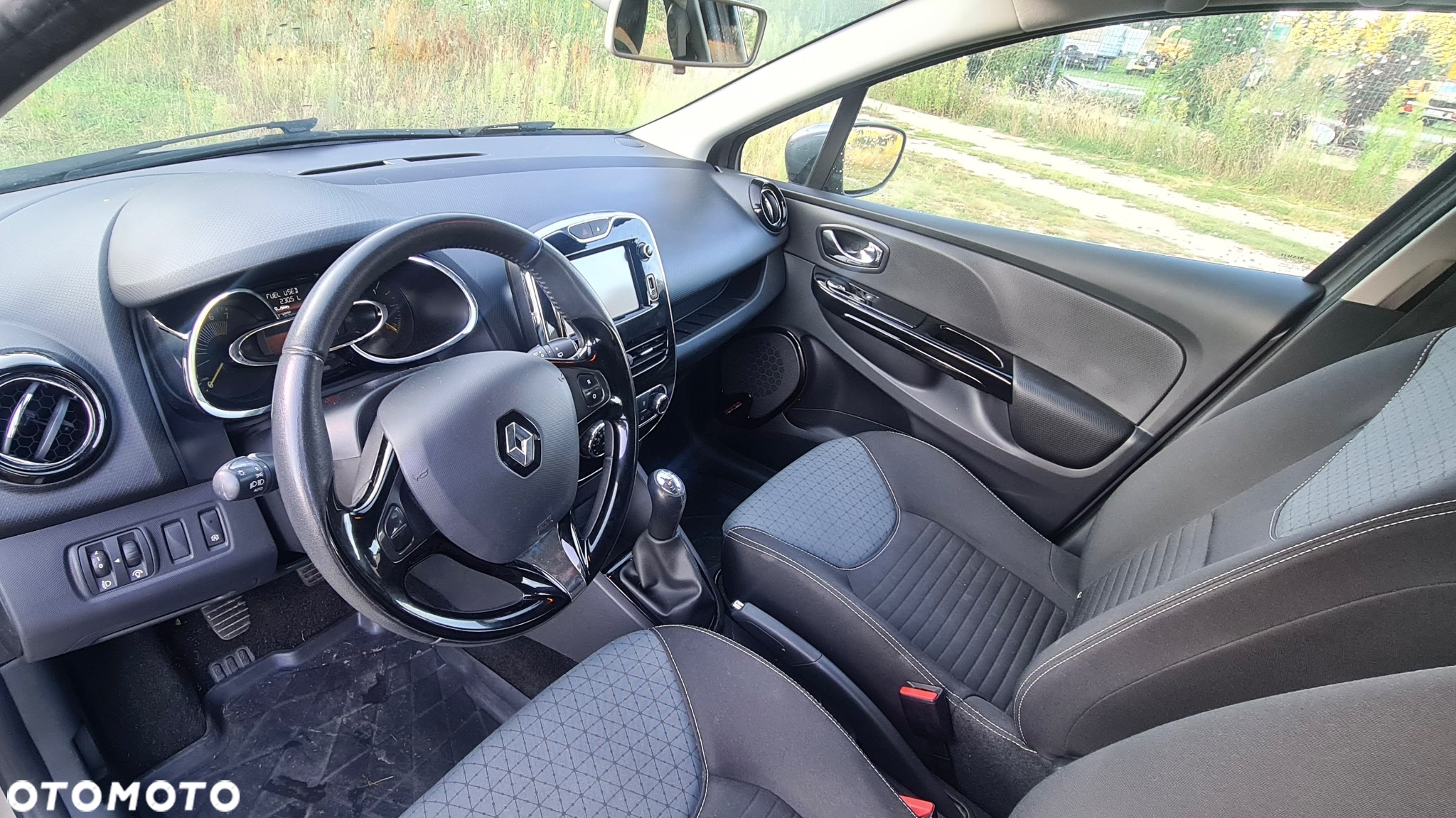 Renault Clio - 8