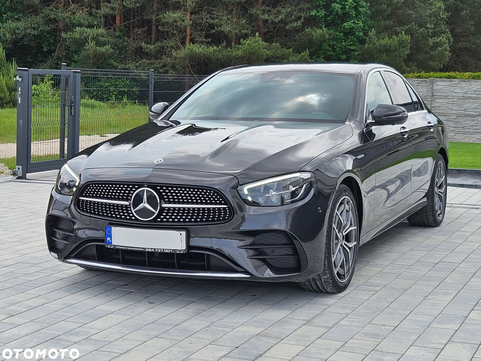 Mercedes-Benz Klasa E 220 d 4-Matic 9G-TRONIC - 37