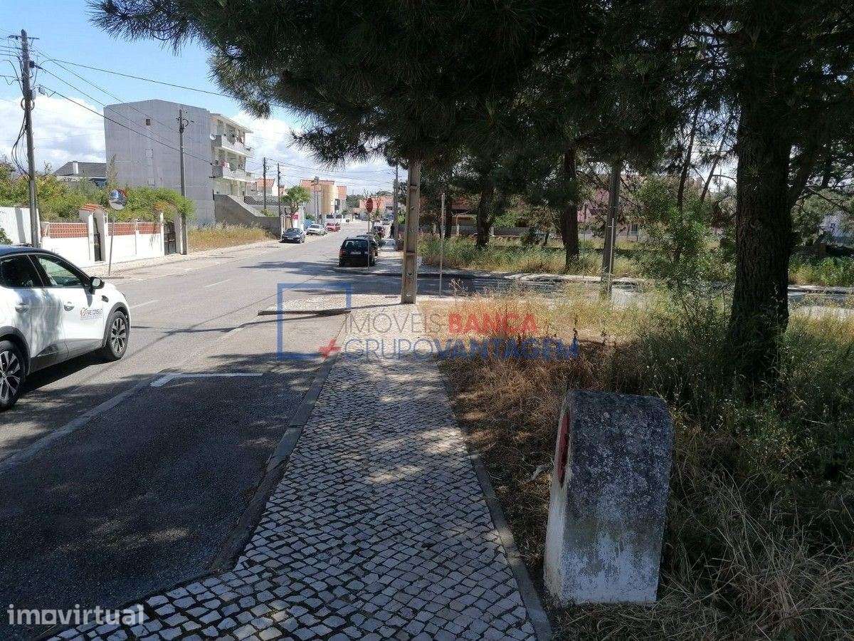 Lote de Terreno Urbano na Quinta do Conde (Sesimbra) - Grande imagem: 3/15