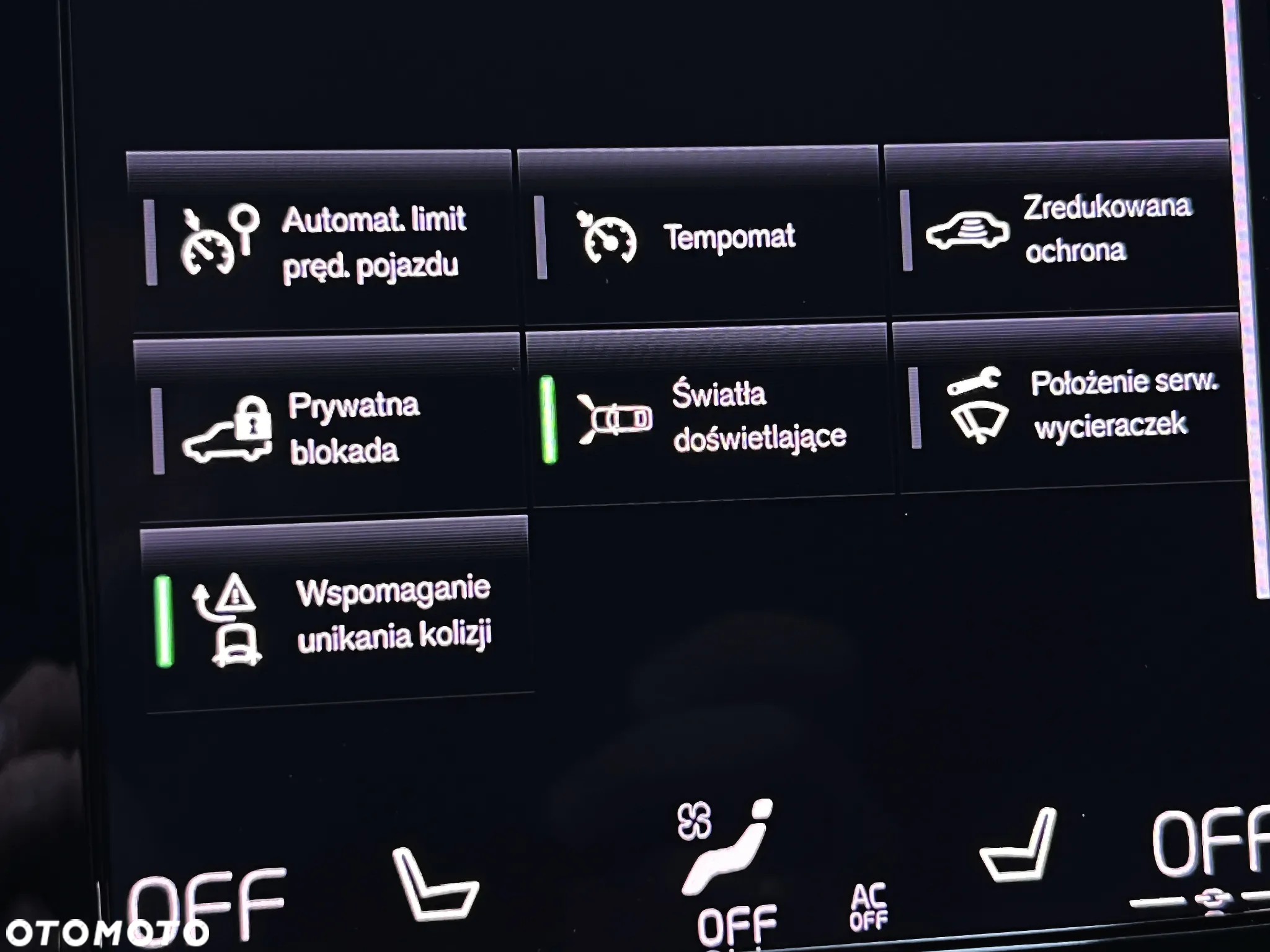 Volvo XC 40 D4 AWD Geartronic Momentum - 36