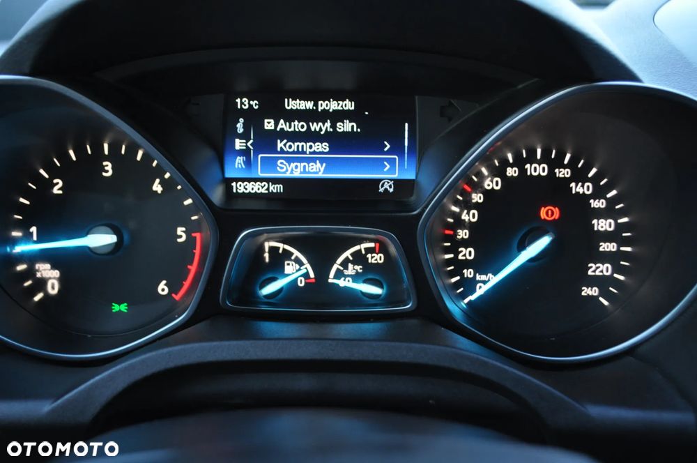 Ford Kuga 2.0 TDCi 2x4 Titanium - 19