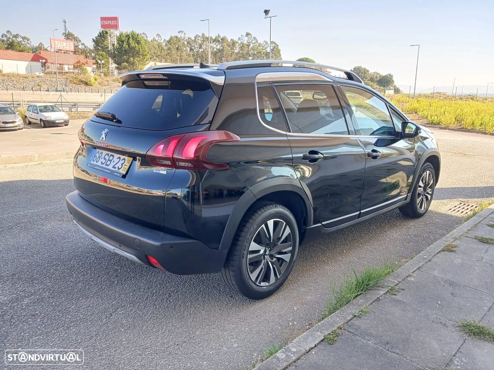 Peugeot 2008 1.2 PureTech Allure - 7