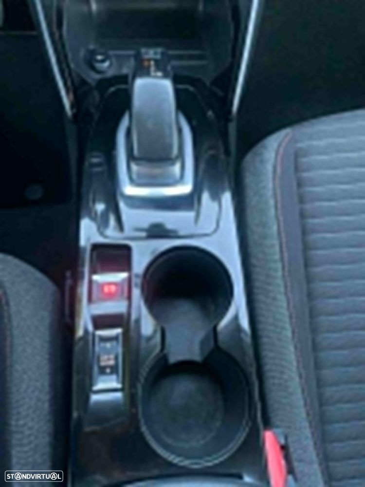 Peugeot e-208 Style - 15