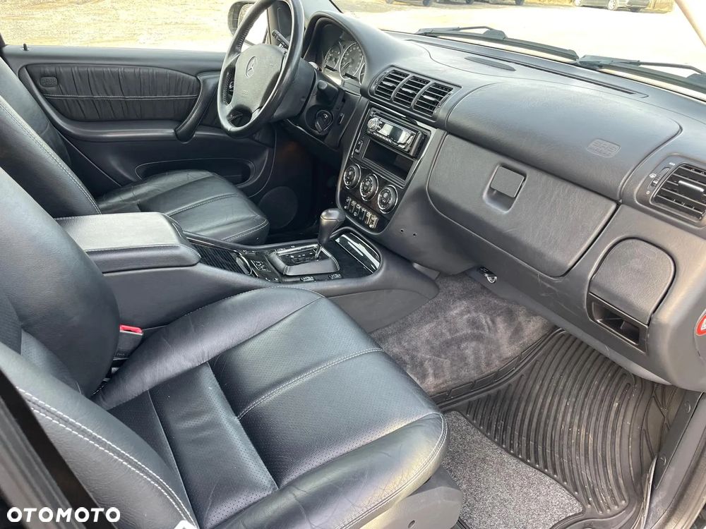 Mercedes-Benz ML - 9