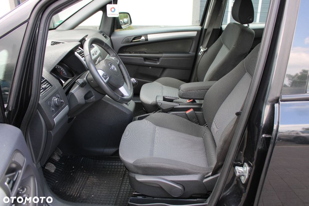 Opel Zafira - 15