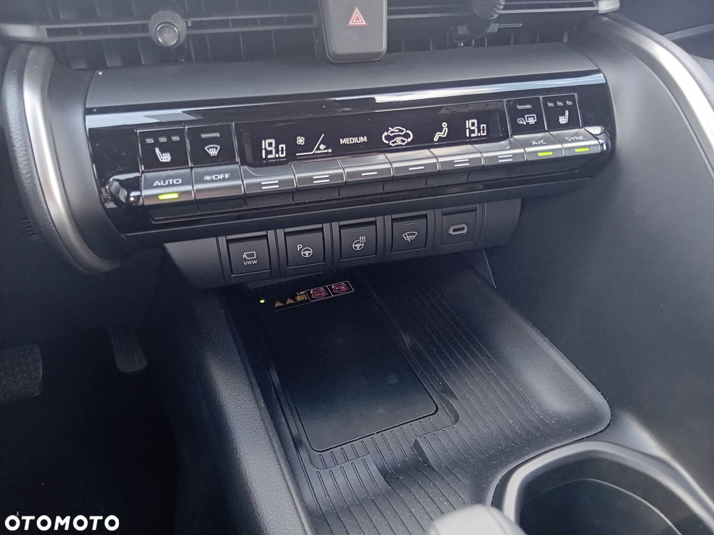 Toyota C-HR - 15