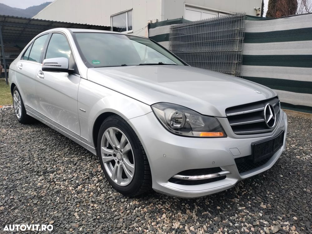 Mercedes-Benz C 180 BlueEFFICIENCY Avantgarde - 2