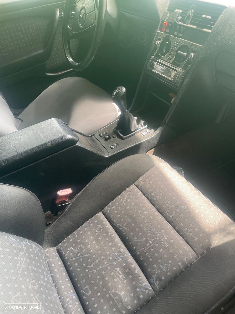 Mercedes-Benz C 220 D Sport - 4