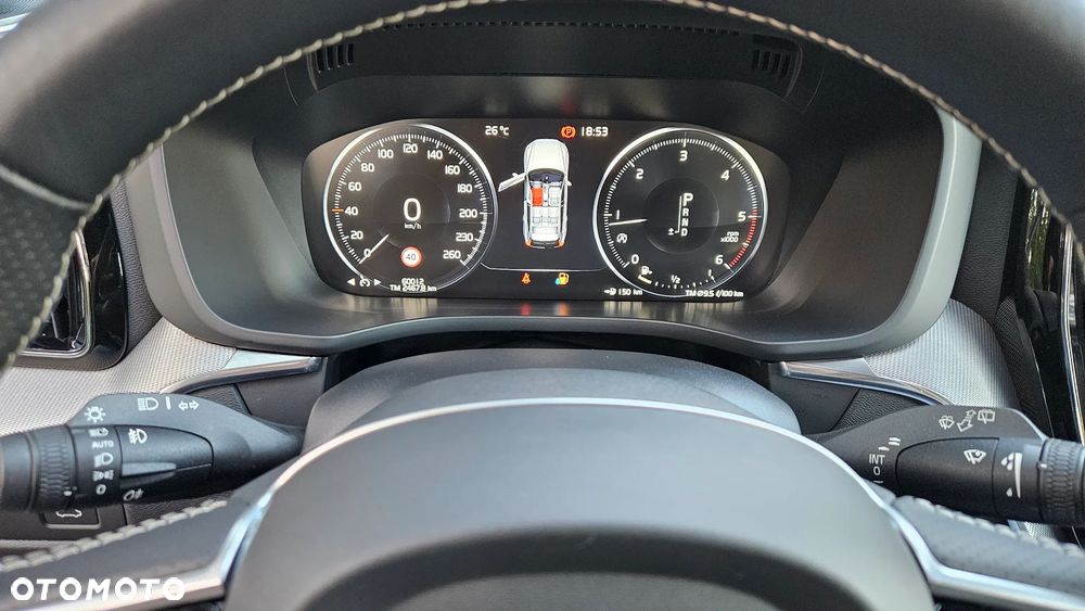 Volvo XC 60 D5 AWD Geartronic RDesign - 13