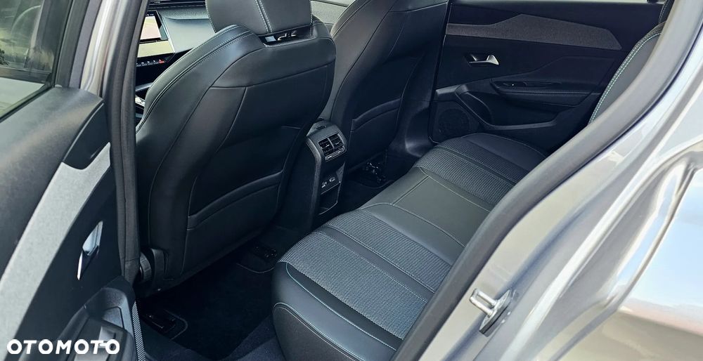 Peugeot 308 BlueHDi 130 Allure - 21