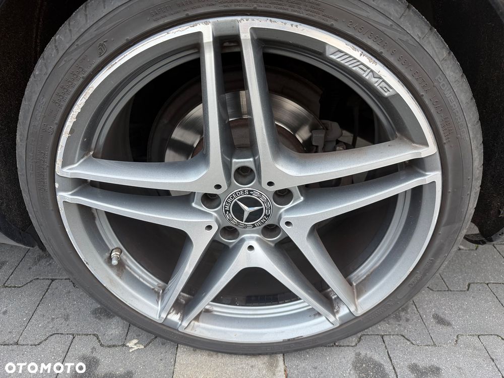 Mercedes-Benz Klasa E - 12