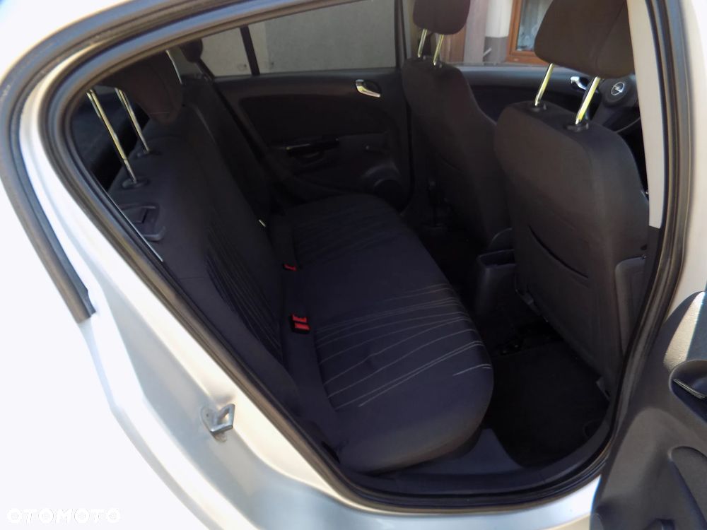 Opel Corsa 1.2 16V 111 - 16