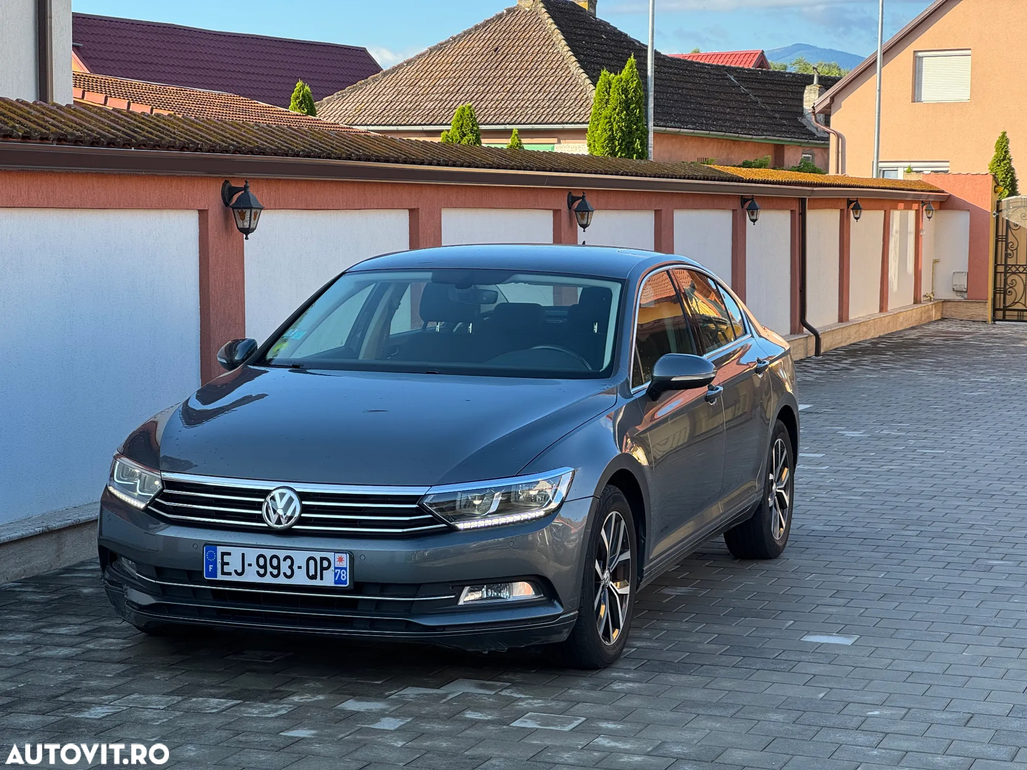 Volkswagen Passat - 19