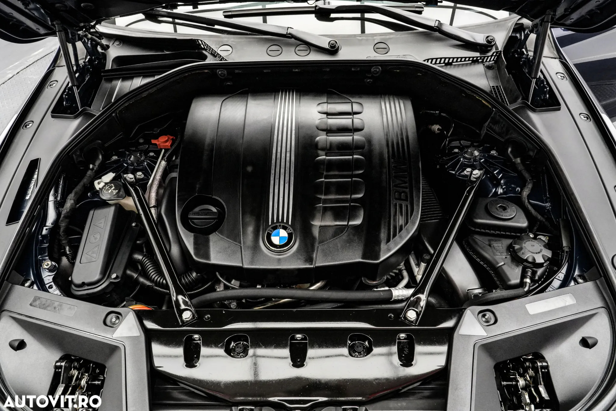 BMW Seria 5 530d xDrive Aut. GT - 27