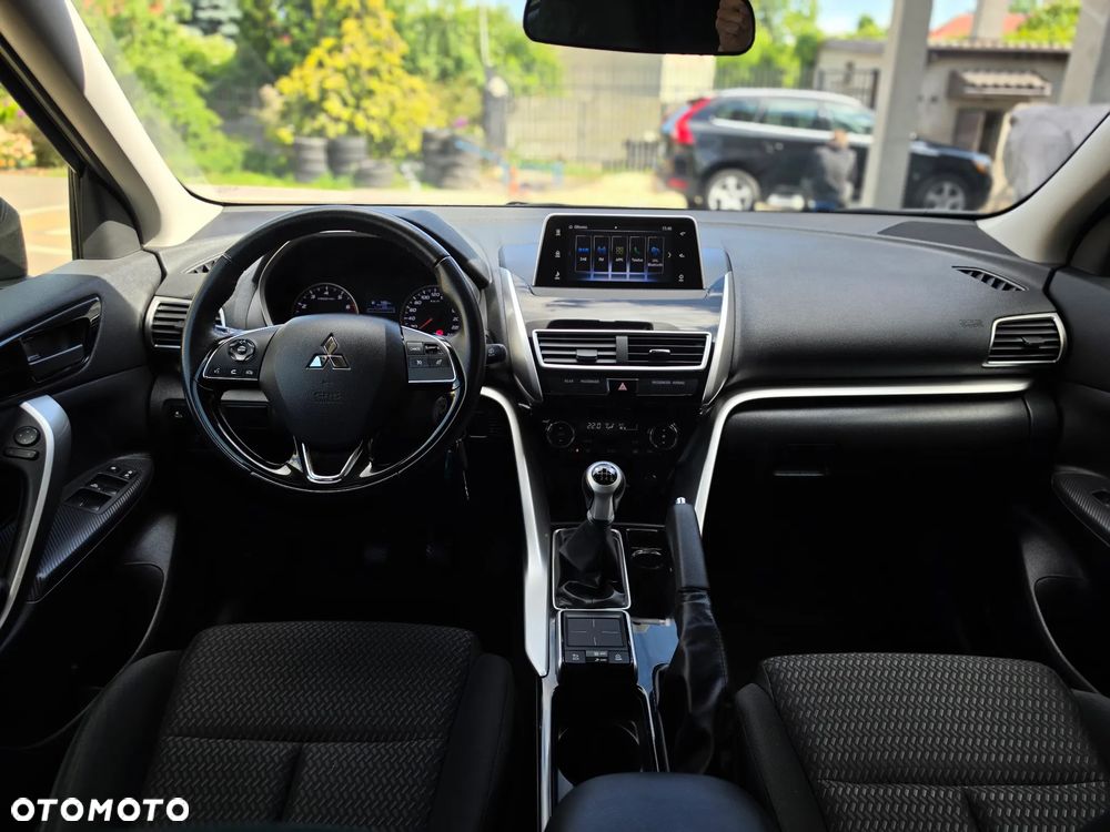 Mitsubishi Eclipse Cross - 35