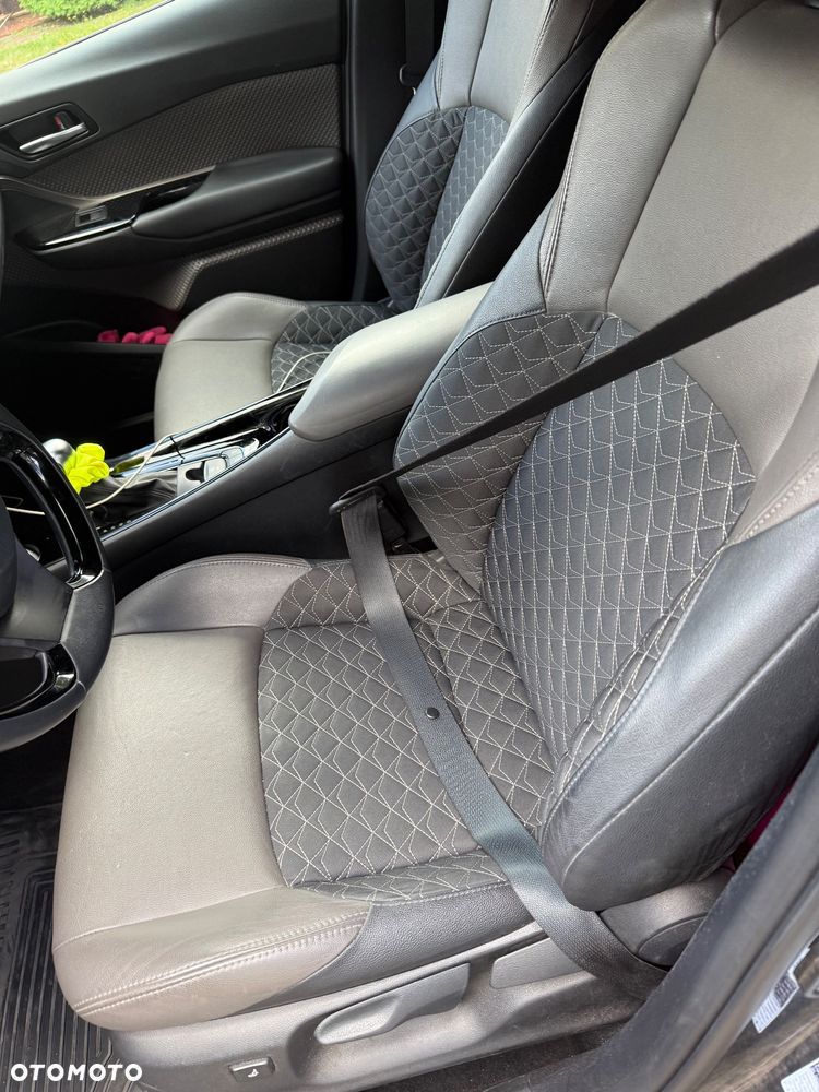 Toyota C-HR 2.0 Hybrid Executive - 6