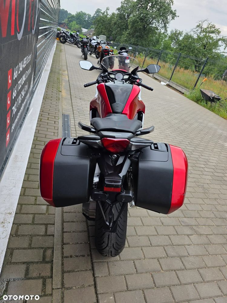 Honda VFR - 30