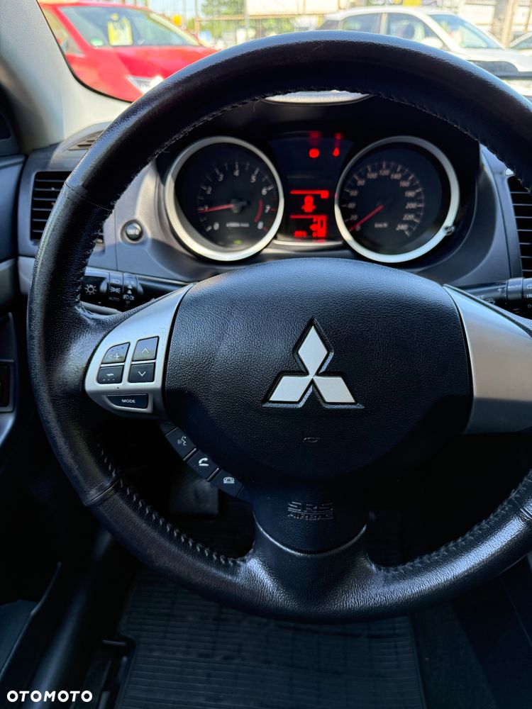 Mitsubishi Lancer 1.6 ClearTec Inform - 23