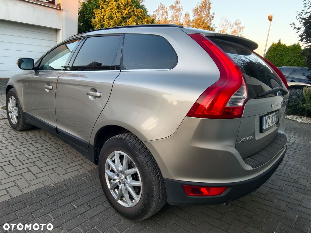 Volvo XC 60 D5 AWD Summum - 8