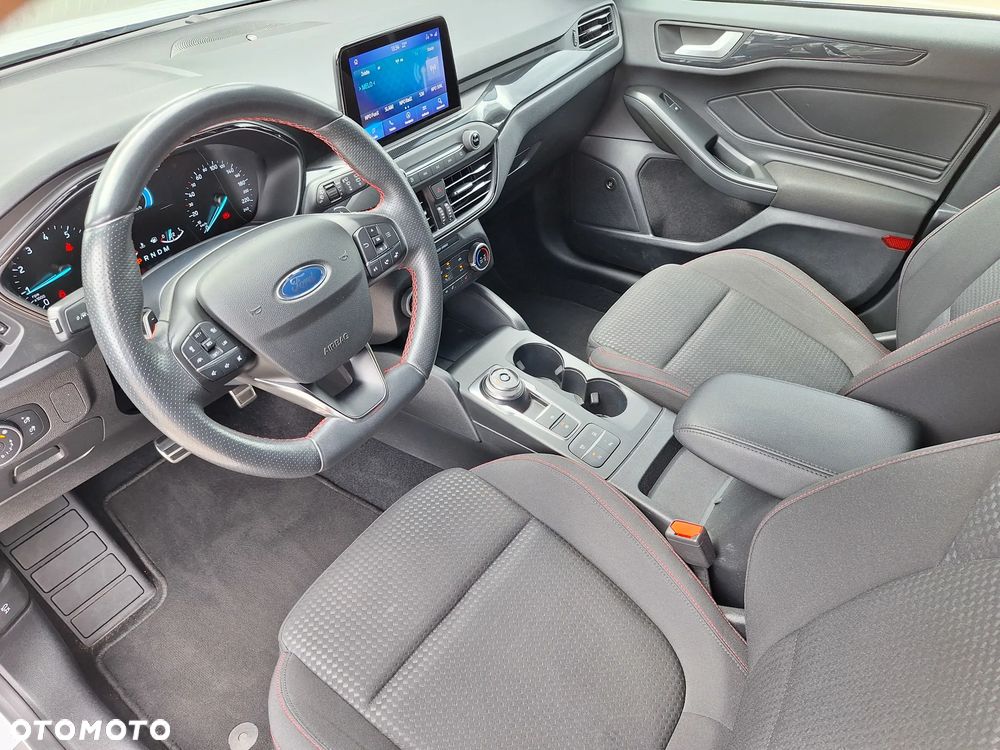Ford Focus 1.5 EcoBoost ST-Line - 18