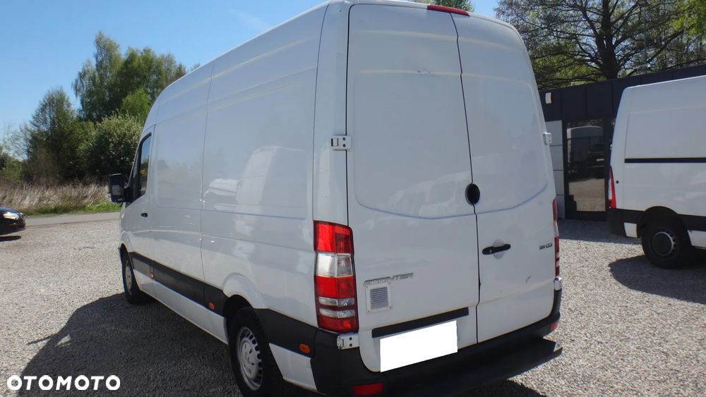 Mercedes-Benz Sprinter - 7