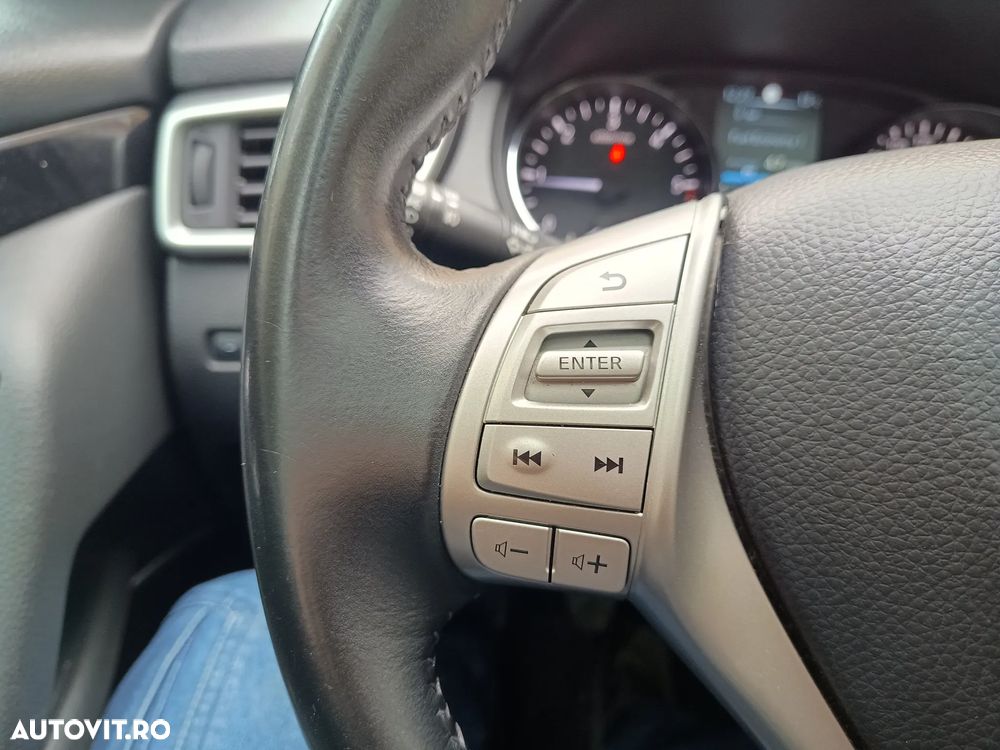 Nissan Qashqai 1.5 DCI TEKNA - 15
