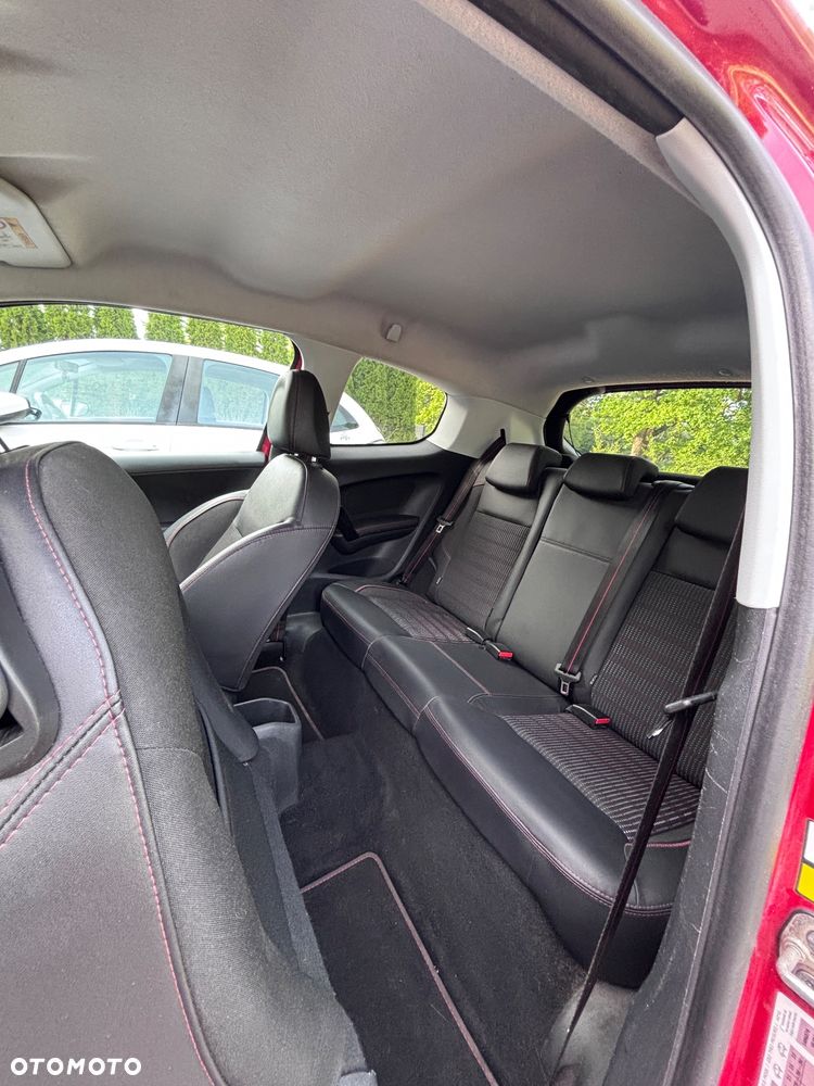 Peugeot 208 - 7