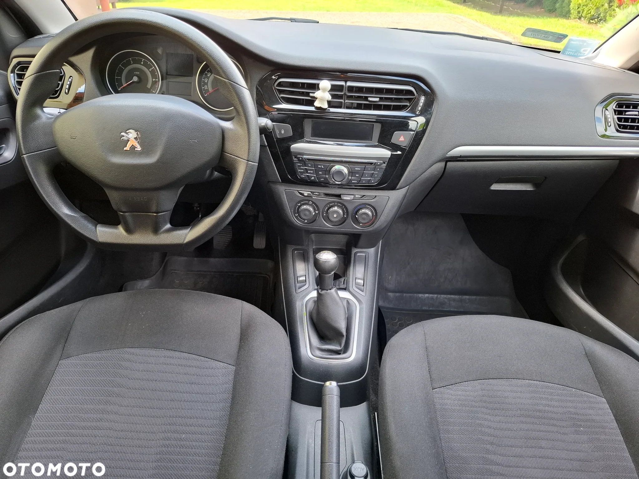 Peugeot 301 1.6 VTi Allure - 21