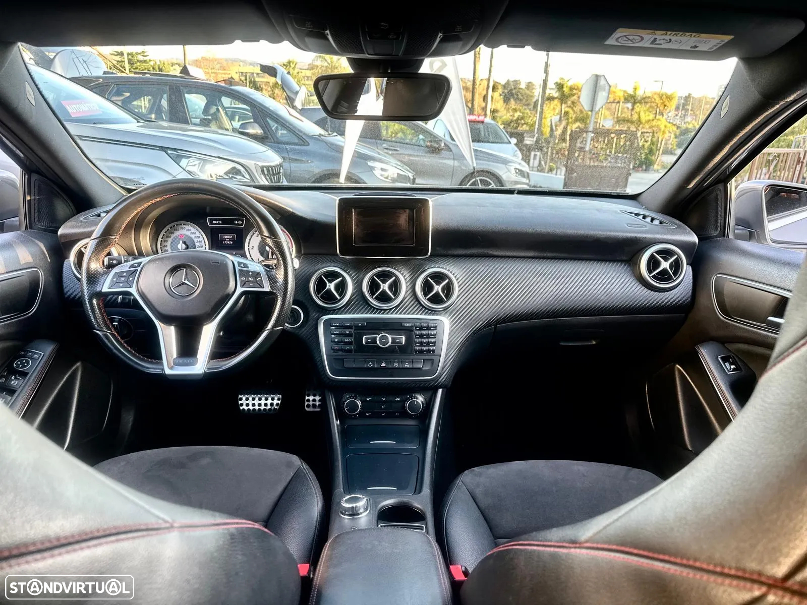 Mercedes-Benz A 180 d AMG Line - 11