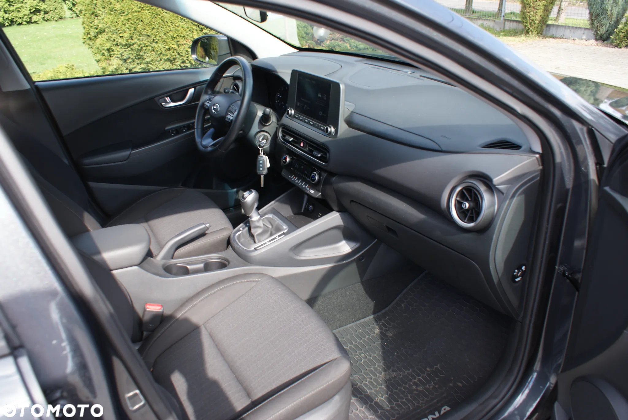 Hyundai Kona - 17