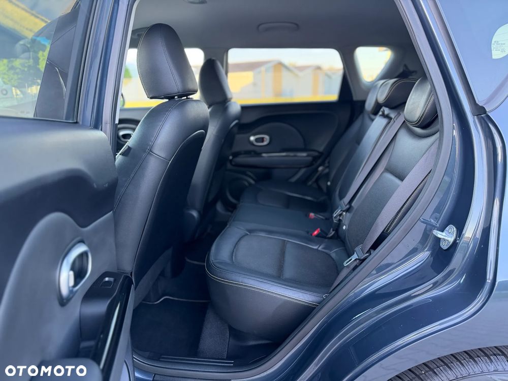 Kia Soul 1.6 CRDI Spirit - 32
