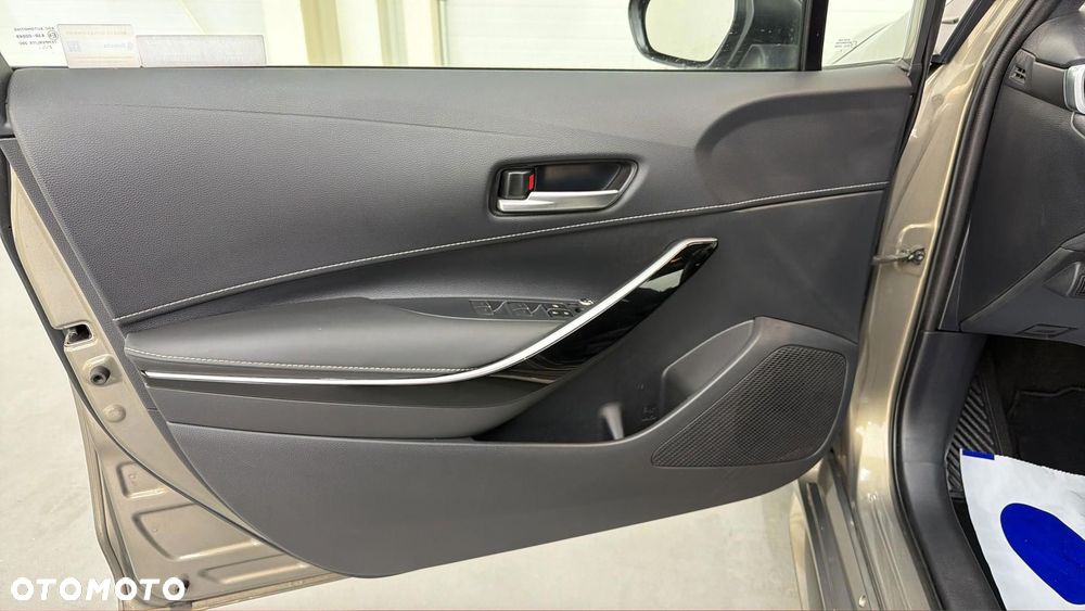 Toyota Corolla 1.8 Hybrid GPF Comfort - 11