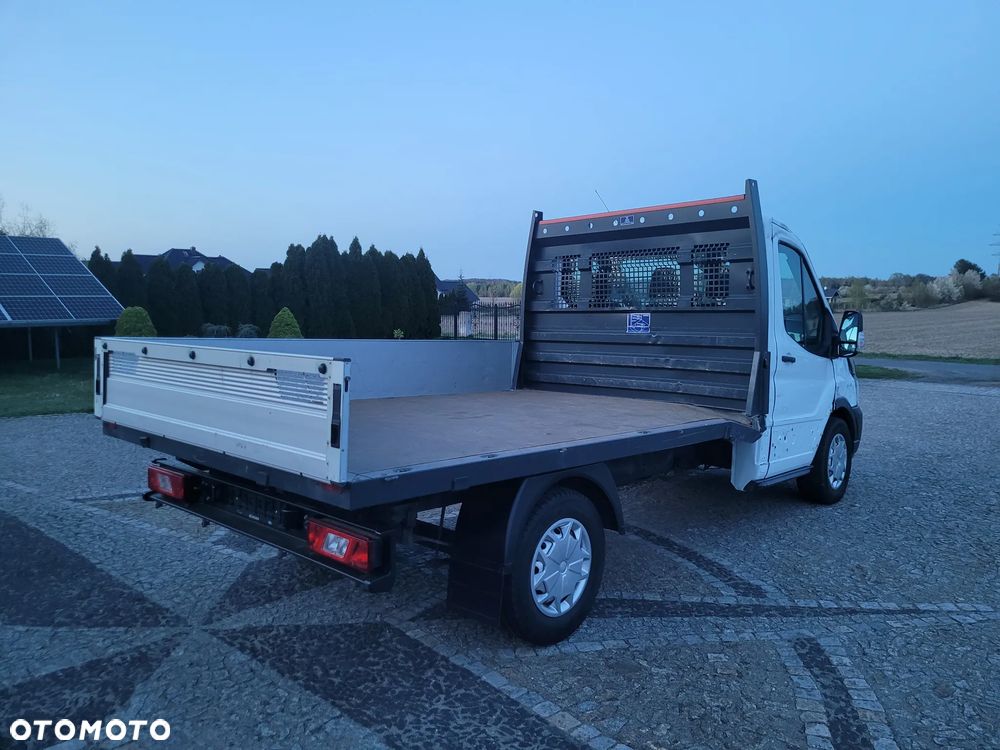 Ford Transit - 25