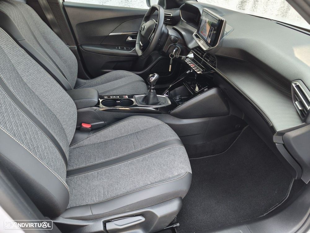 Peugeot 2008 TURBO 100 Allure - 31
