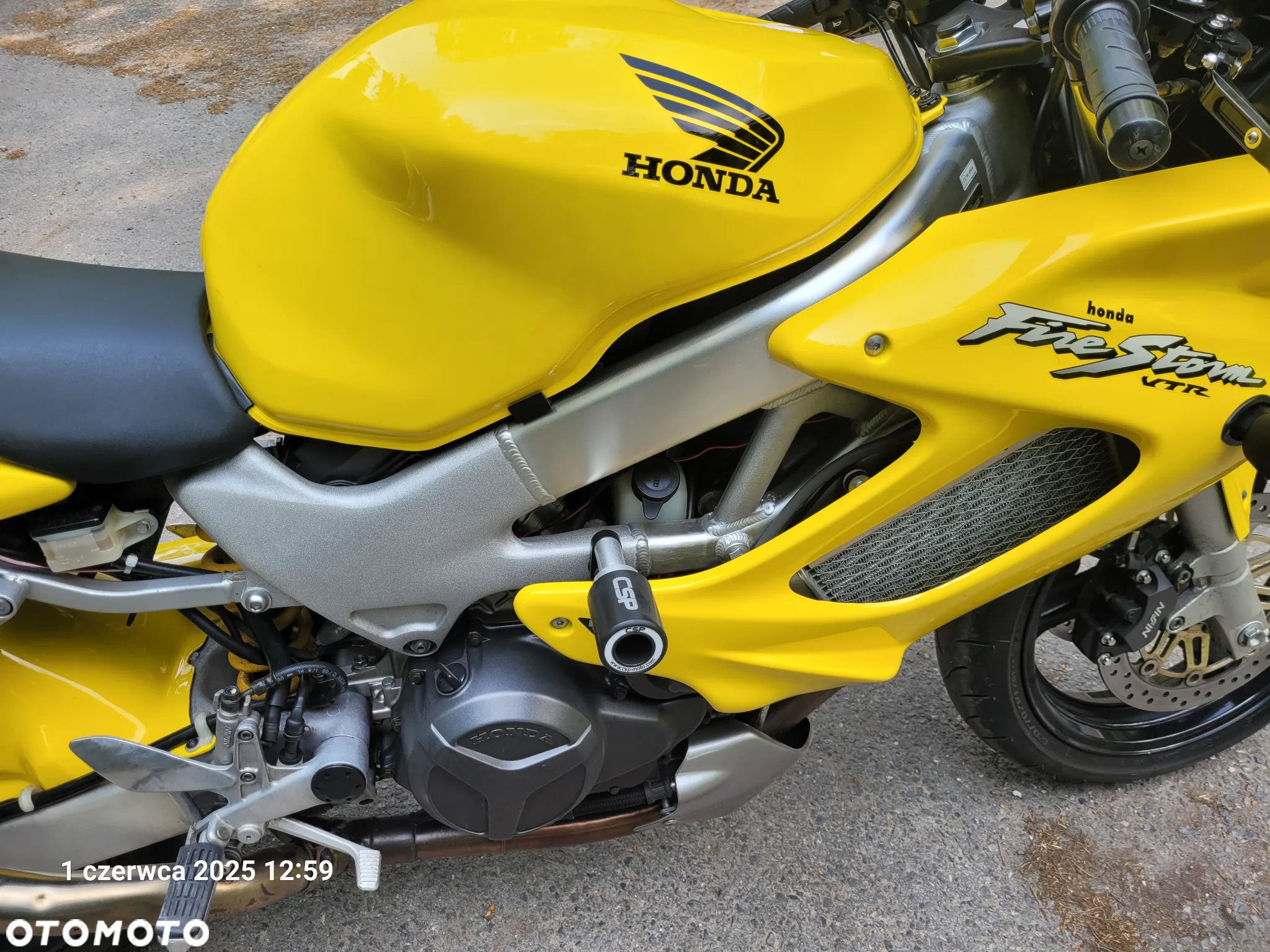 Honda VTR - 14