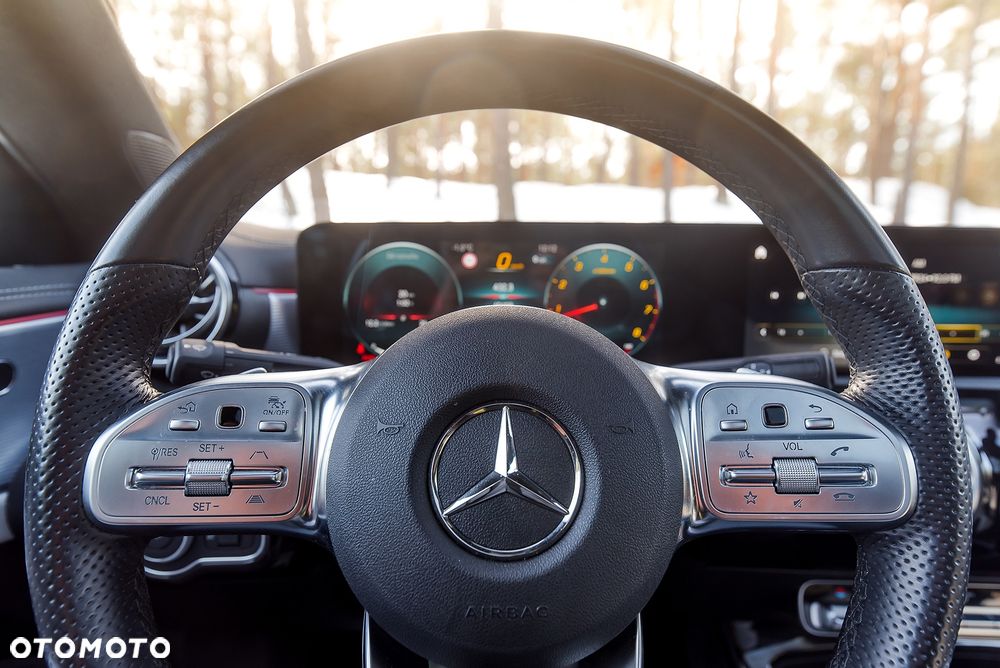 Mercedes-Benz CLA 250 4-Matic AMG Line - 27