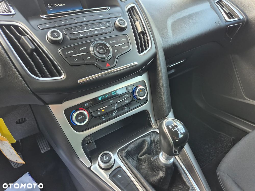Ford Focus 1.0 EcoBoost SYNC Edition ASS - 39