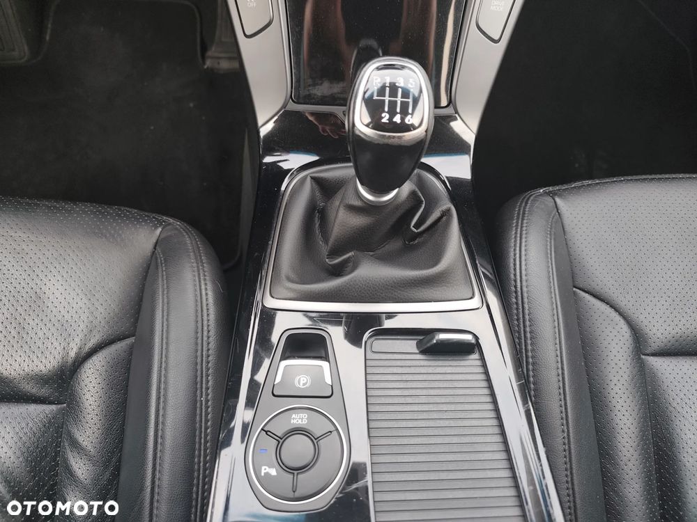 Hyundai i40 1.6 GDI Comfort + - 24